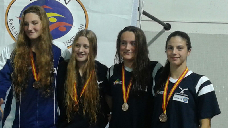 4x100lliuresfem